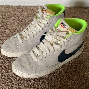 Nike Women’s Blazer Mid Suede